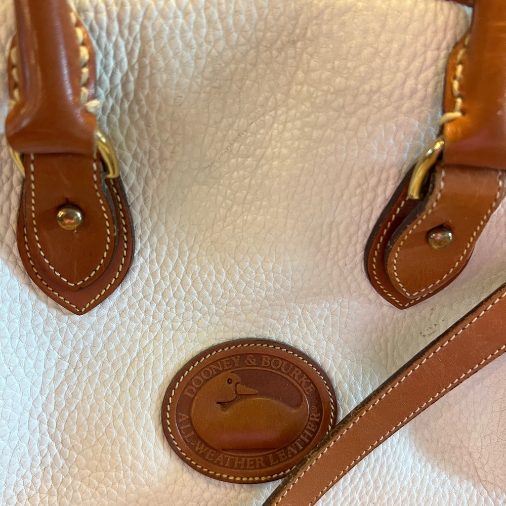 Dooney & Bourke White & British Tan Vintage Purse, Handbag, Excellent! - Picture 6 of 14